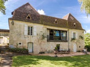 Charming villa in Sourzac with Pool